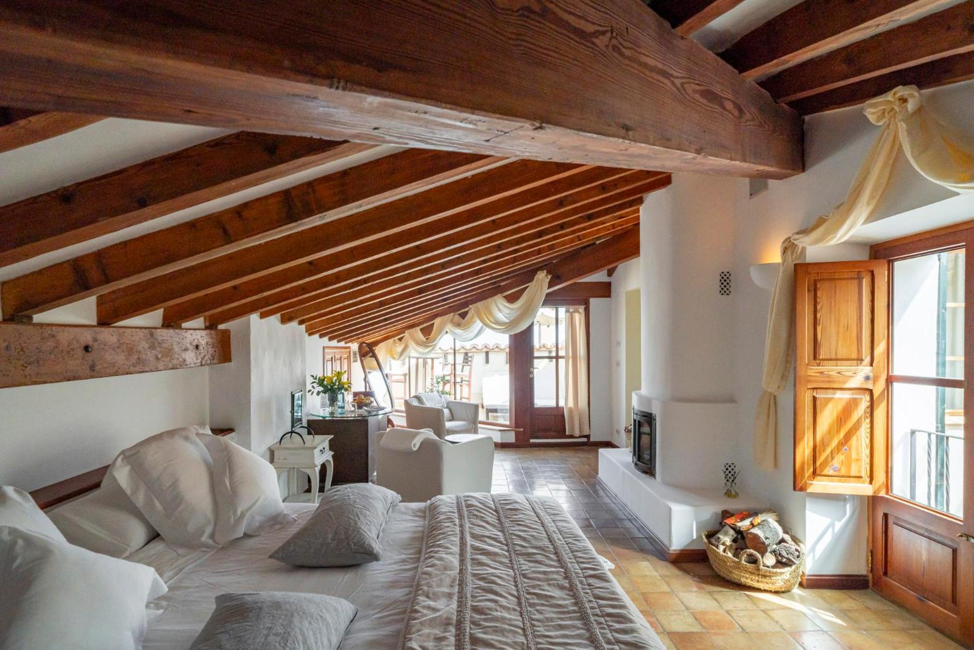 Ca's Xorc Luxury Retreat - Adults Only Hotel 4*
