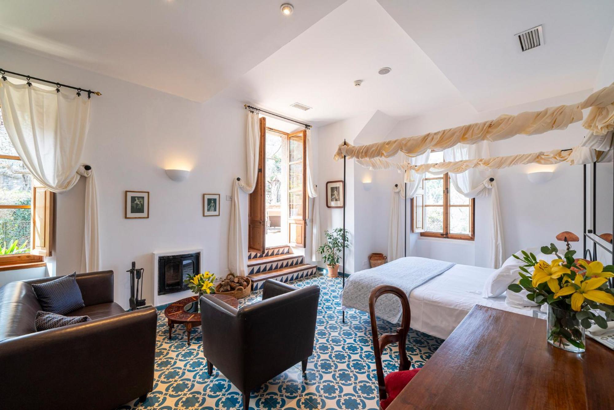 Ca's Xorc Luxury Retreat - Adults Only 4*