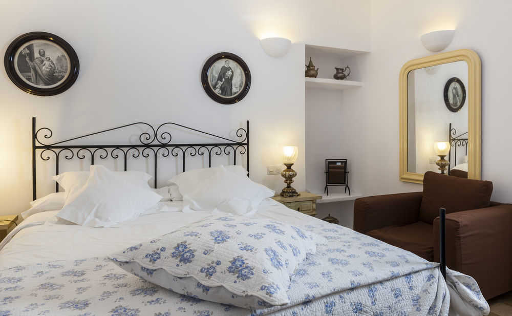 Ca's Xorc Luxury Retreat - Adults Only 4*